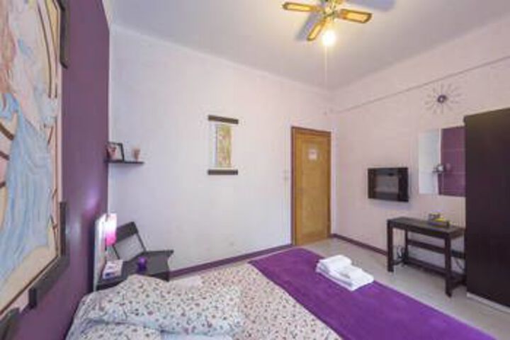 Room 16 of 22