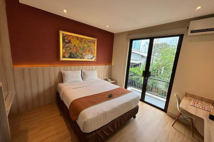 Room 30 of 85
