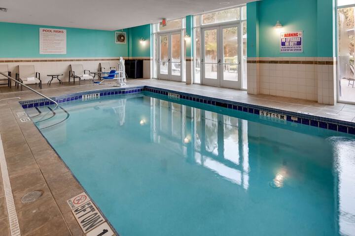 Pools & Facilities