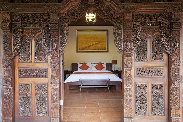 Room 4 of 27