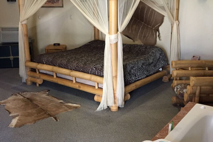 Room 30 of 92