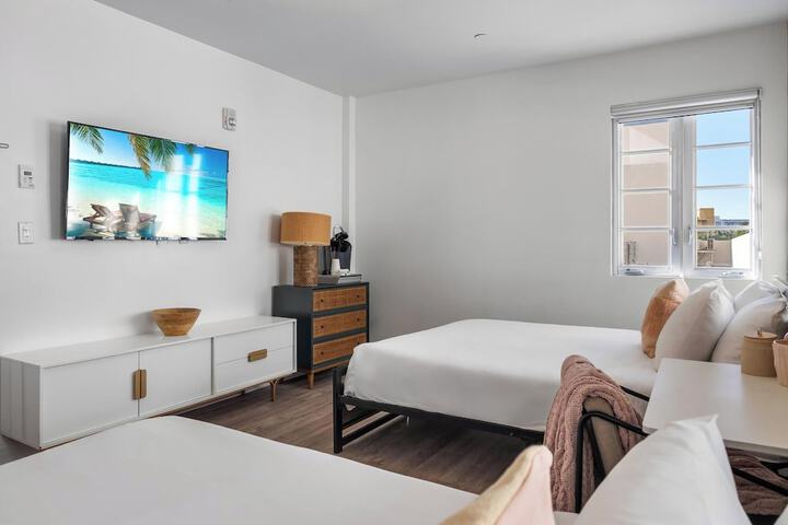 Room 25 of 70