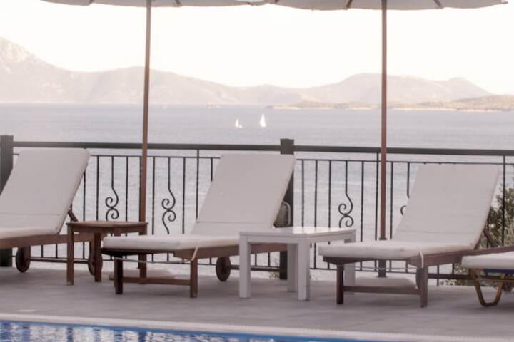Hotel with Pool