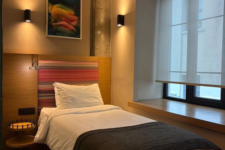 Room 39 of 97