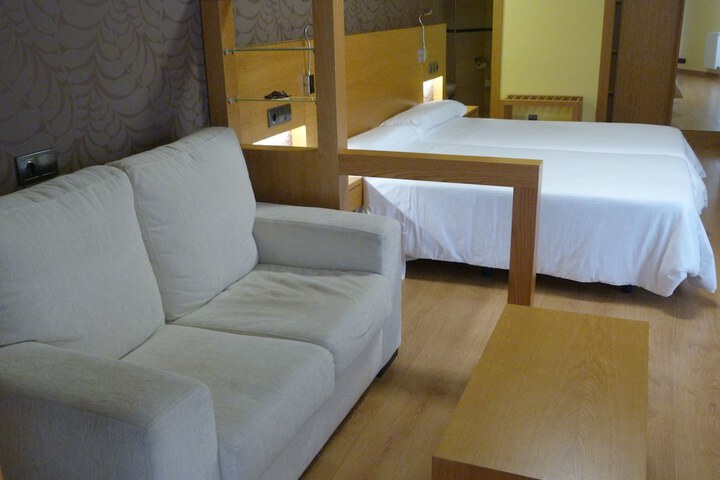 Room 14 of 51