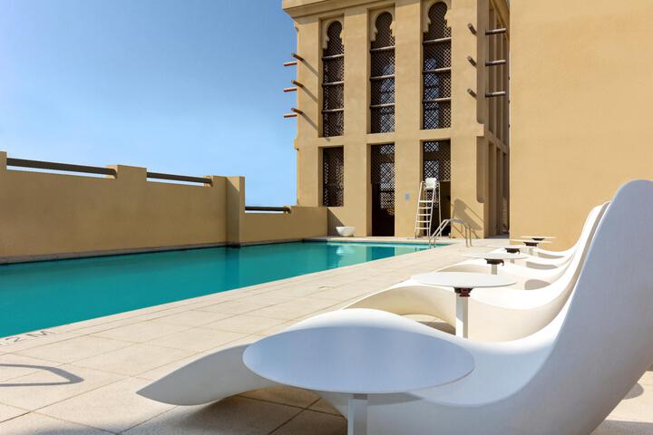 Pool 12 of 25