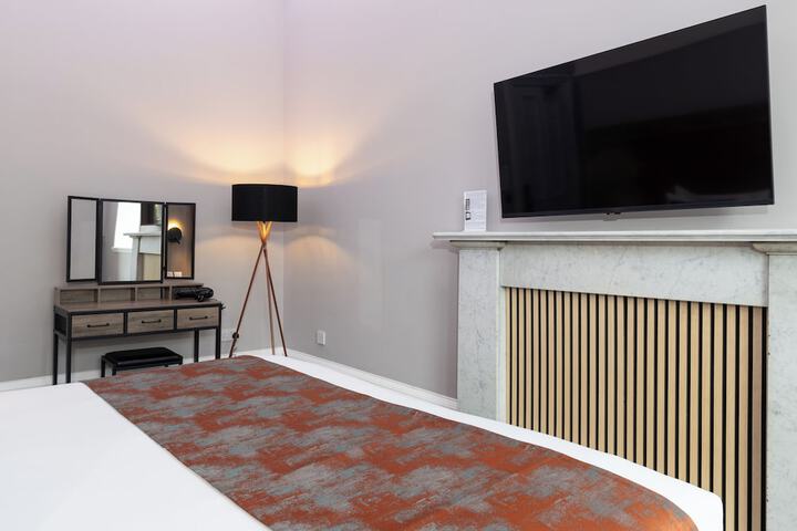 Room 46 of 163