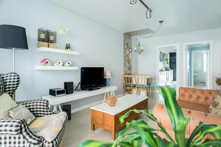 Room 4 of 14
