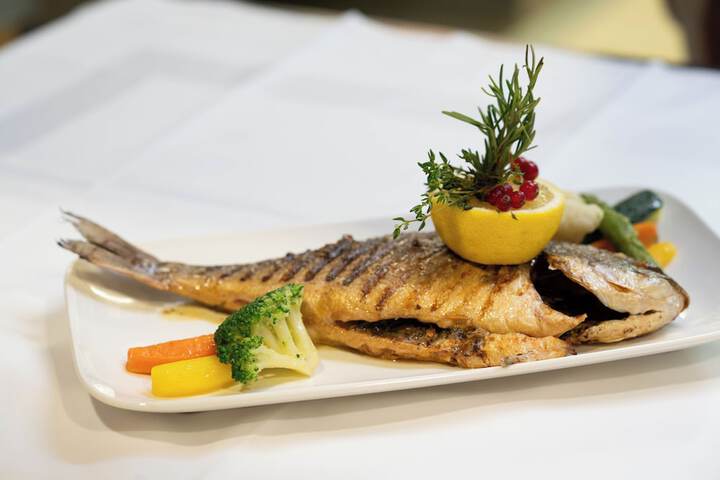 Dining 93 of 123