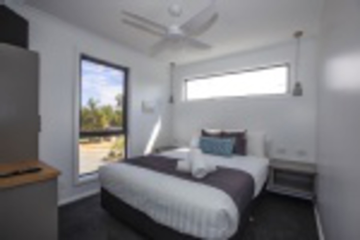 Room 821 of 876