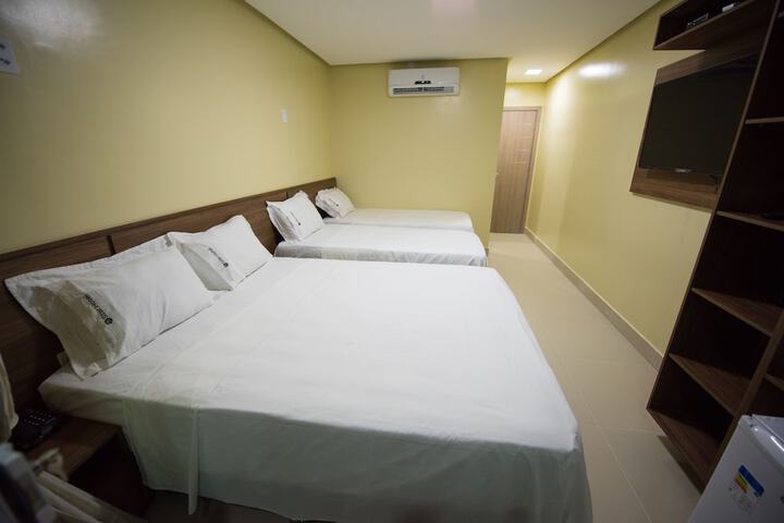 Room 12 of 48