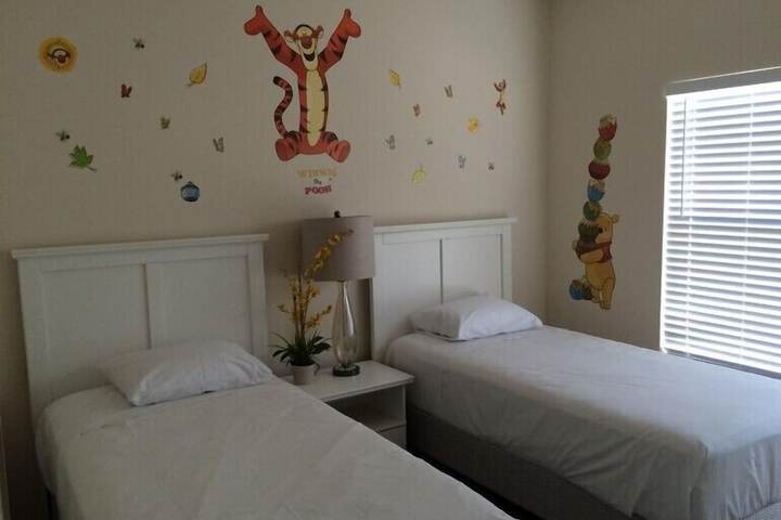 Room 13 of 61