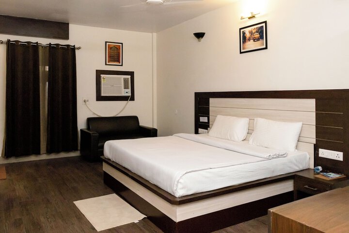Room 20 of 54