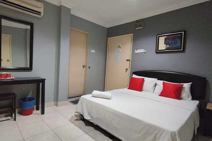Room 27 of 54