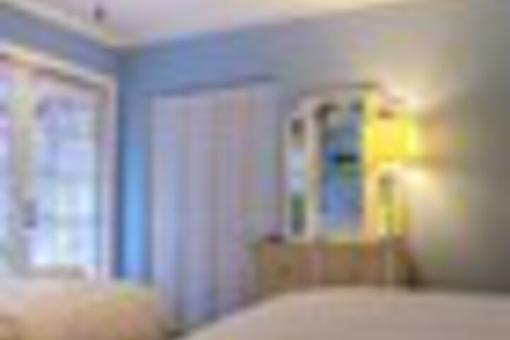 Room 62 of 192