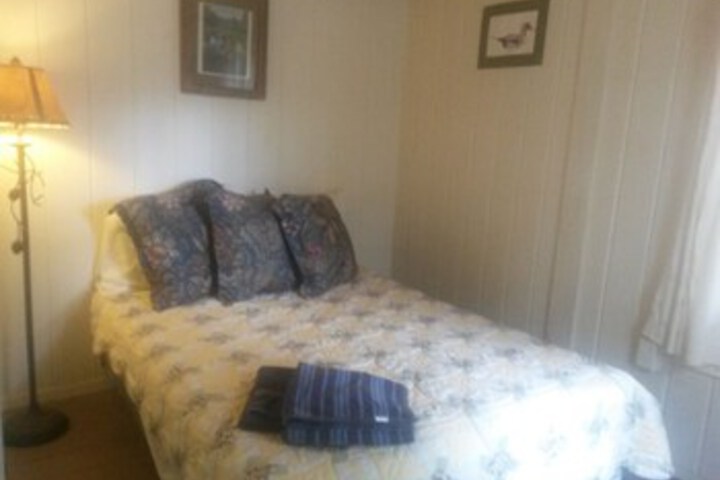 Room 11 of 14
