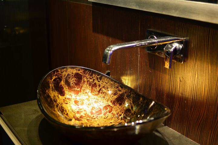 Room 26 of 60