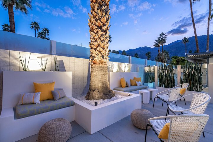 Terrace/Patio 25 of 49