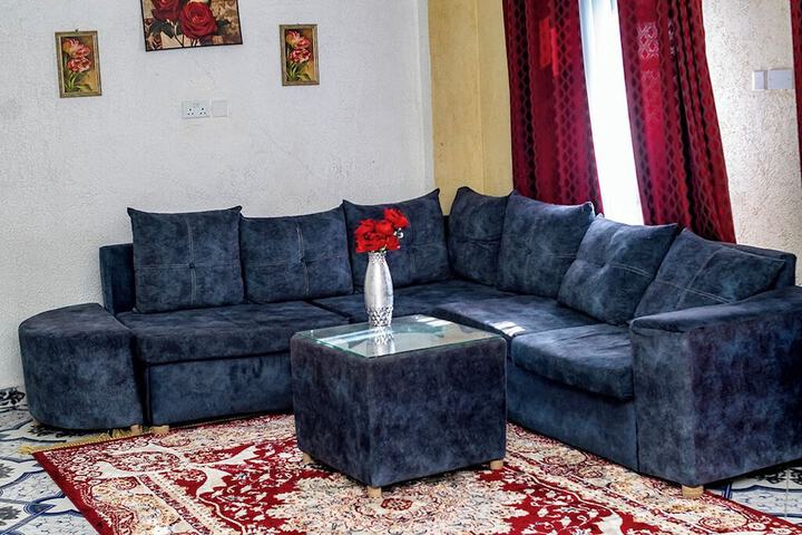 Lounge 39 of 51