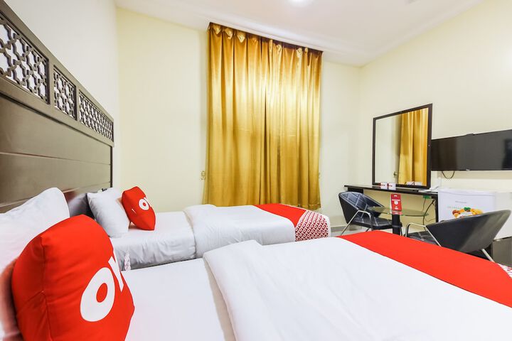 Room 12 of 20