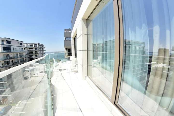 Terrace/Patio 13 of 42