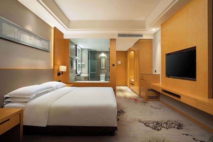 Room 5 of 27