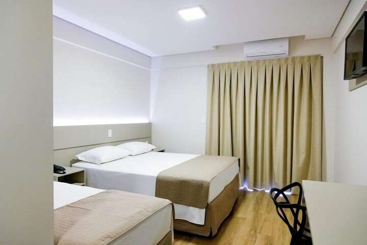 Room 8 of 50