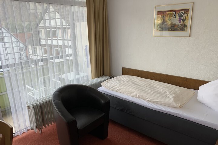 Room 17 of 77