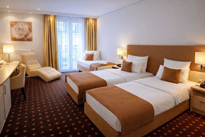 Room 10 of 34