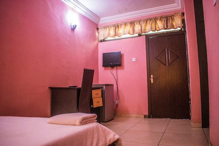 Room 16 of 89