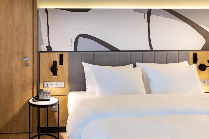 Room 57 of 158
