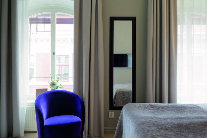 Room 47 of 65