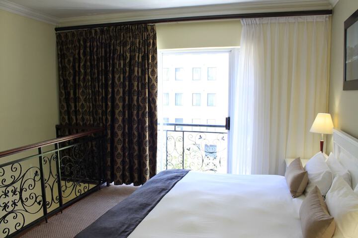 Room 17 of 52