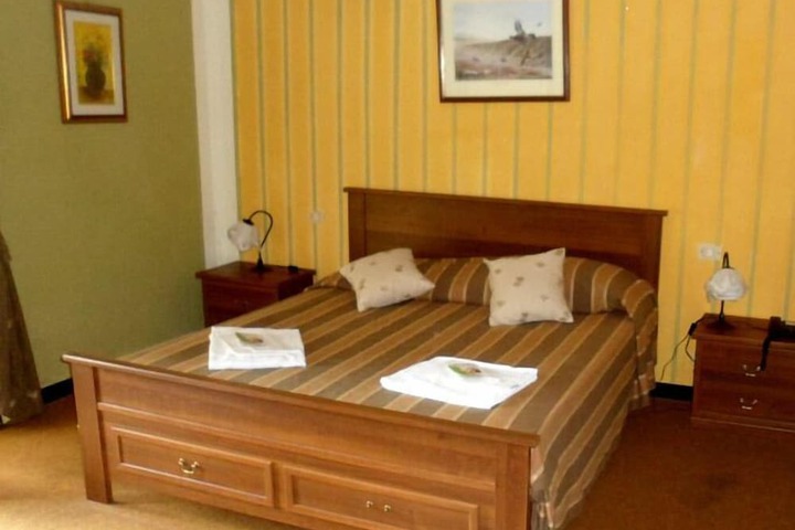 Room 12 of 88