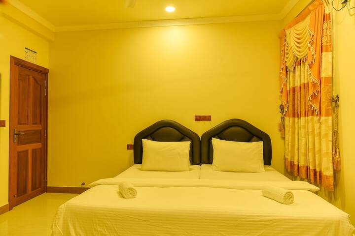 Room 12 of 12