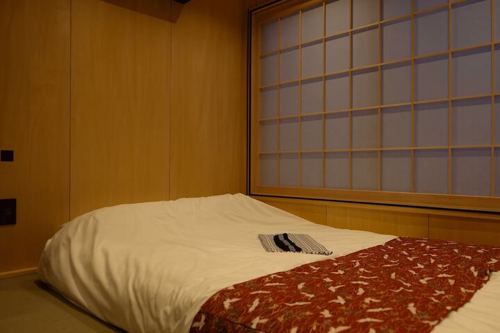 Room 54 of 146