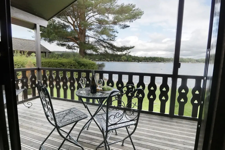 Terrace/Patio 5 of 12