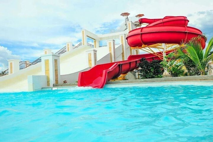 Pool 27 of 37