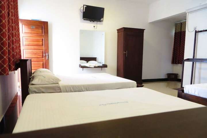 Room 7 of 17