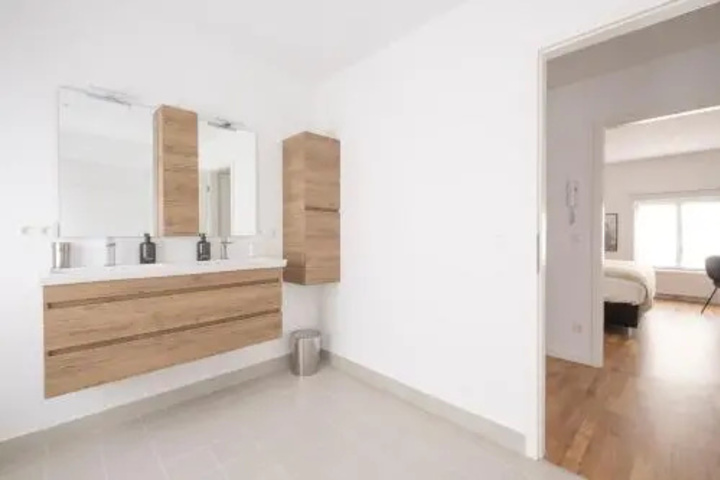 Room 4 of 21