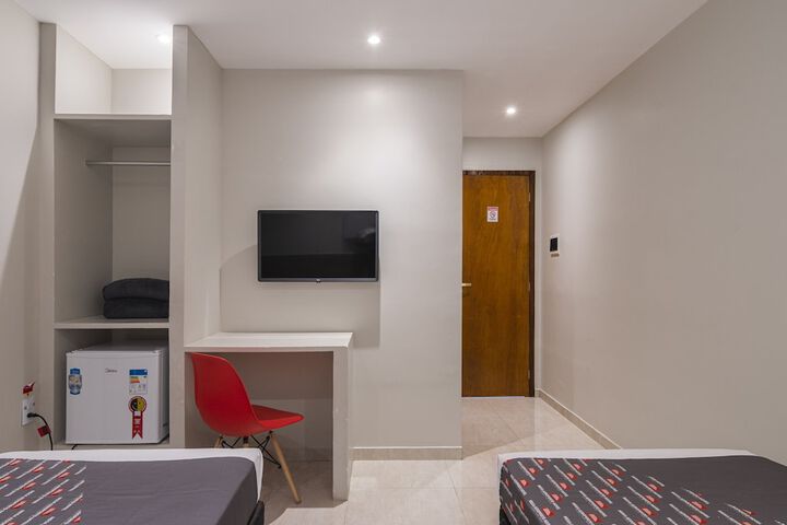 Room 38 of 73