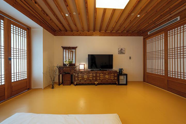 Room 37 of 115