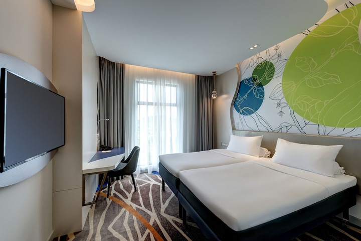 Room 7 of 29