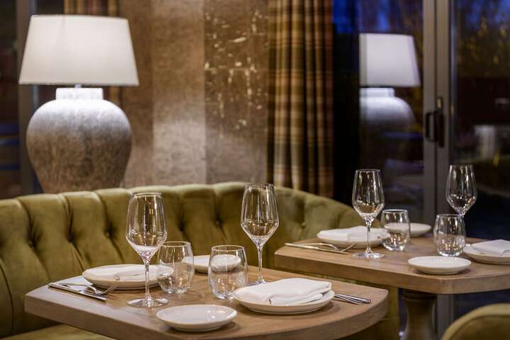 Dining 83 of 130