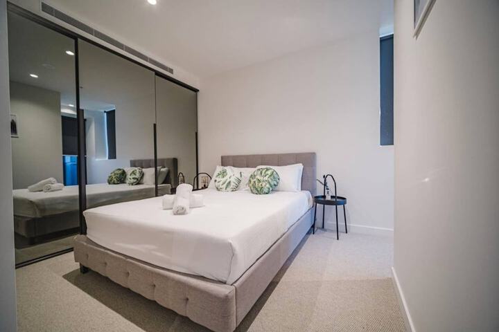 Room 2 of 11