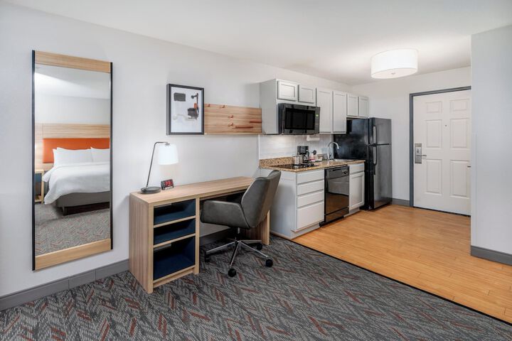 Room 47 of 84
