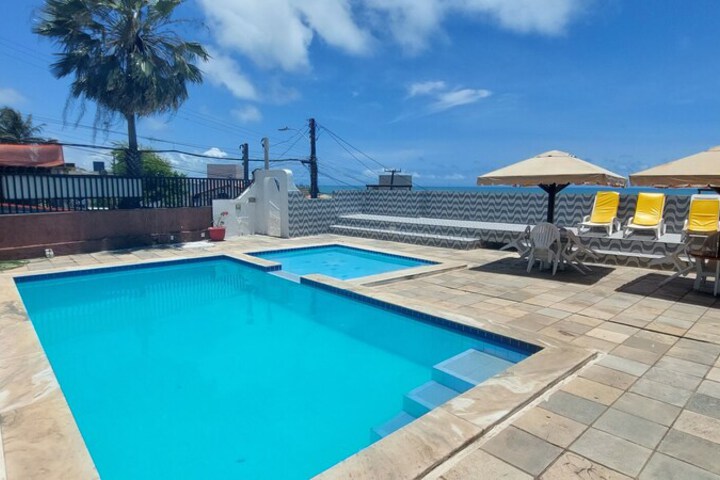 Pool 22 of 39