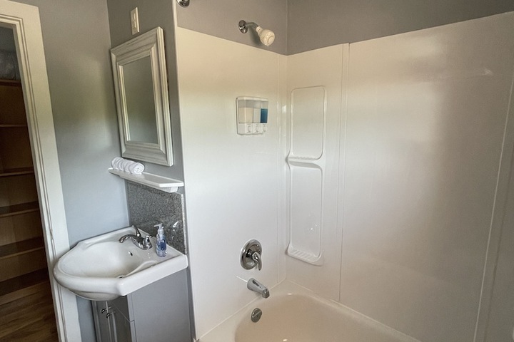 Room 11 of 25