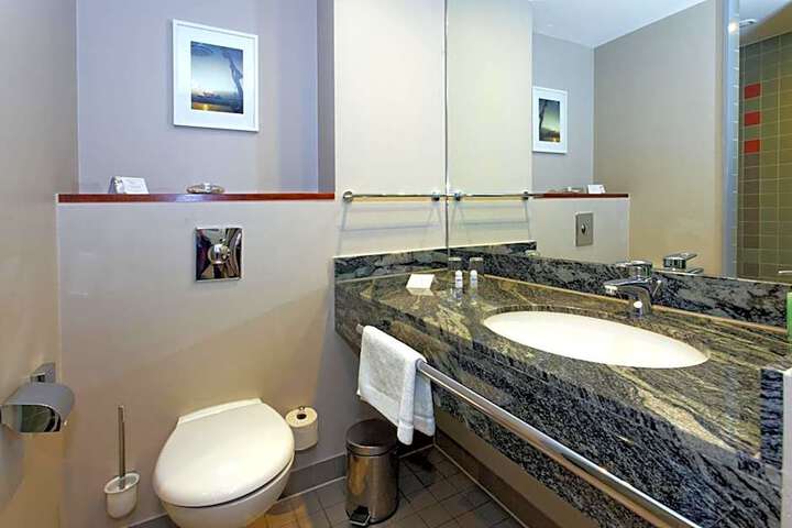 Photo 28