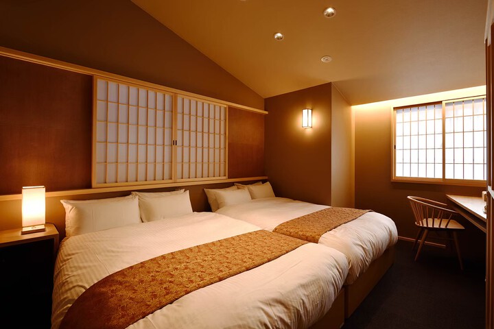 Room 14 of 29
